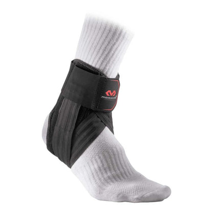 STEALTH CLEAT 3+ ANKLE BRACE